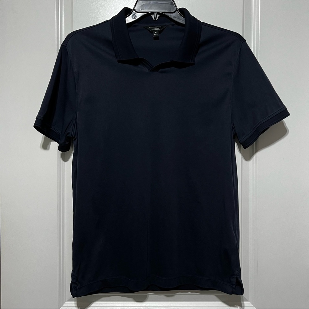 Banana Republic Men’s Buttonless SS Polo in Navy
